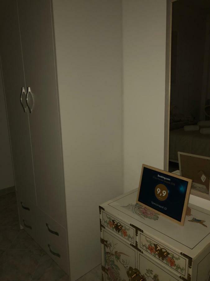 Spaccanapoli 22 Luaran gambar
